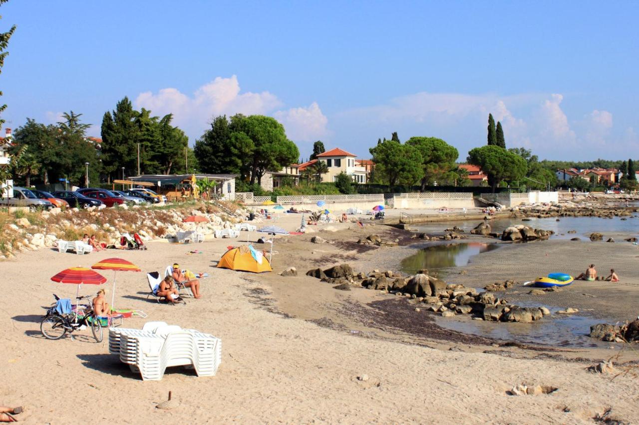 Apartments By The Sea Zambratija, Umag - 2557 Exterior foto